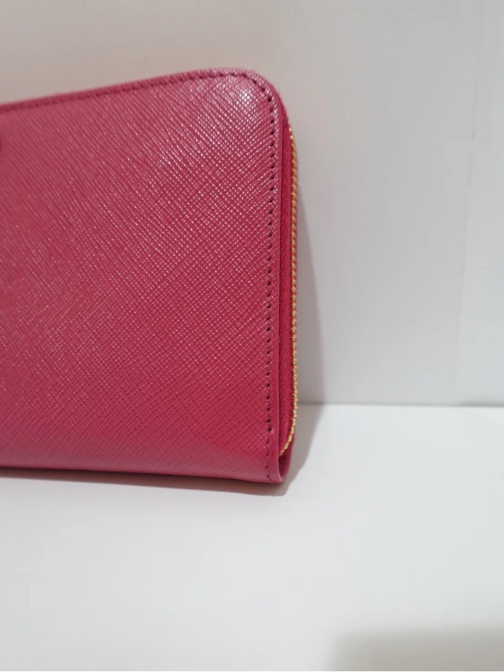 Prada Pink Zippy Wallet SALE! - Picture 4 of 10